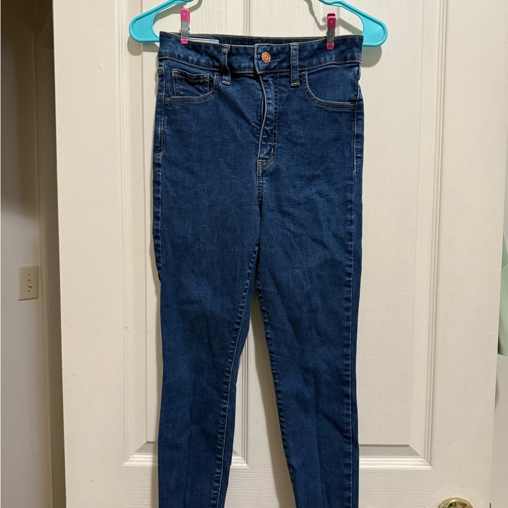 GAP High Rise Blue Jeans Classic Style